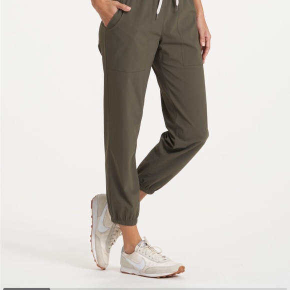 Vuori women’s jogger xs - Picture 2 of 3